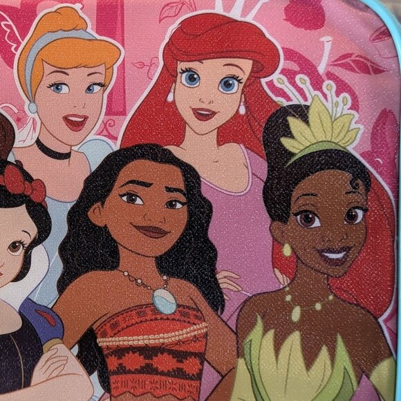 Disney Princesses Lunch Bag Measures 10" x 8" x 3" - Picture 3 of 3